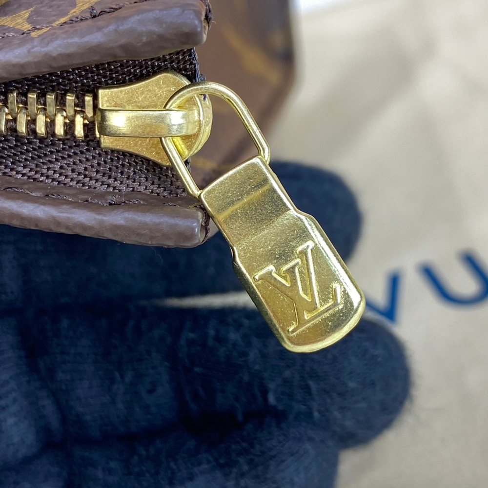 Louis Vuitton Toiletry Pouch 19