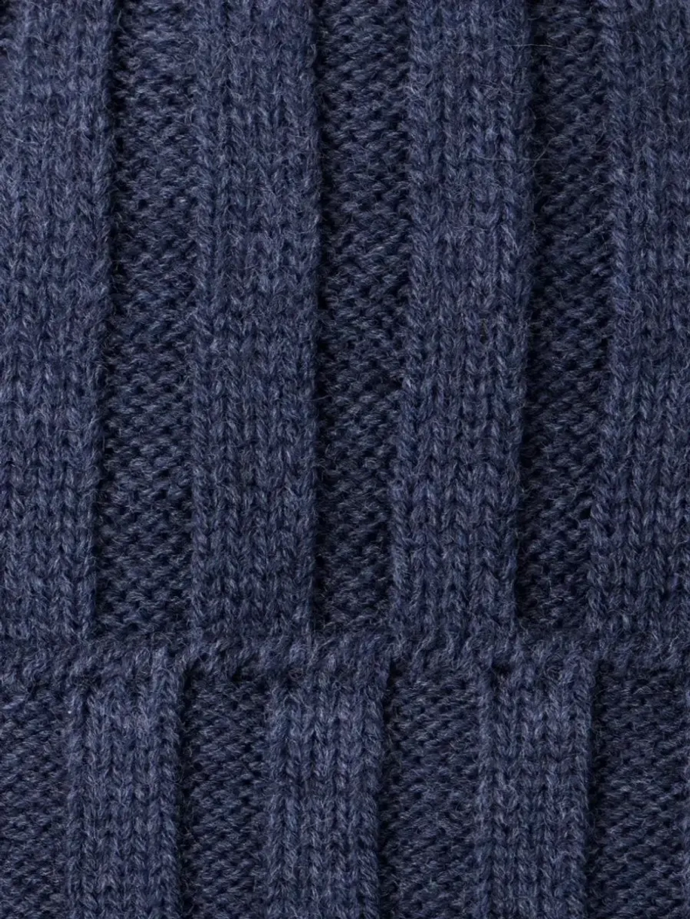 Шапка для мальчика на завязках осенняя