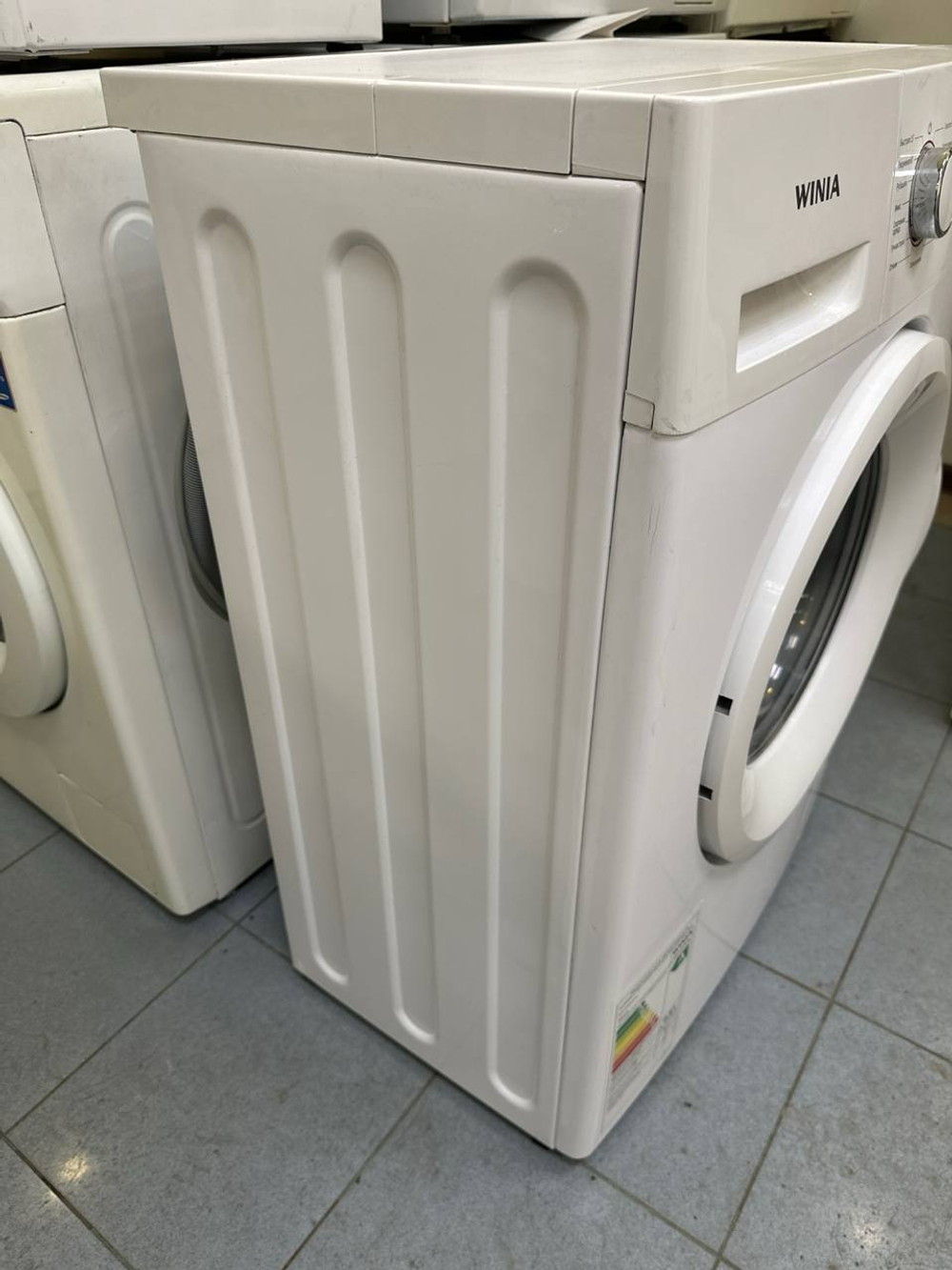 Стиральная машина Winia WMD-S510B1W б/у фронтальная 5 кг 1000 об / мин