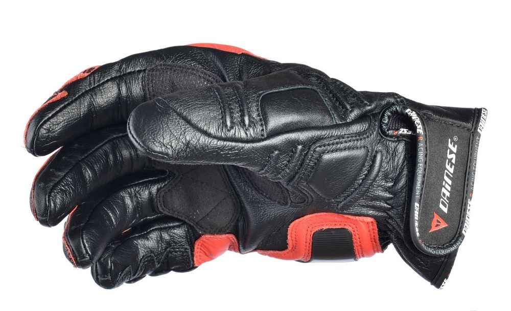 Carbon Cover S-ST / Черно-красно-белый