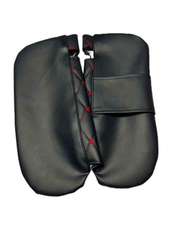 Чехлы на козырьки Kia Rio, Hyundai Solaris (2011-2017) красная нить Бабочка