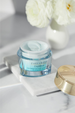 Estee Lauder DayWear Anti-Oxidant 72H-Hydration Sorbet Creme - легкий крем-гель для нормальной и комбинированной кожи /  SPF 15 15  ml  / GTIN 887167487604