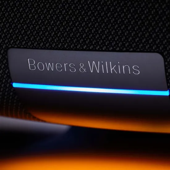 Беспроводная акустика Bowers & Wilkins Zeppelin McLaren Edition