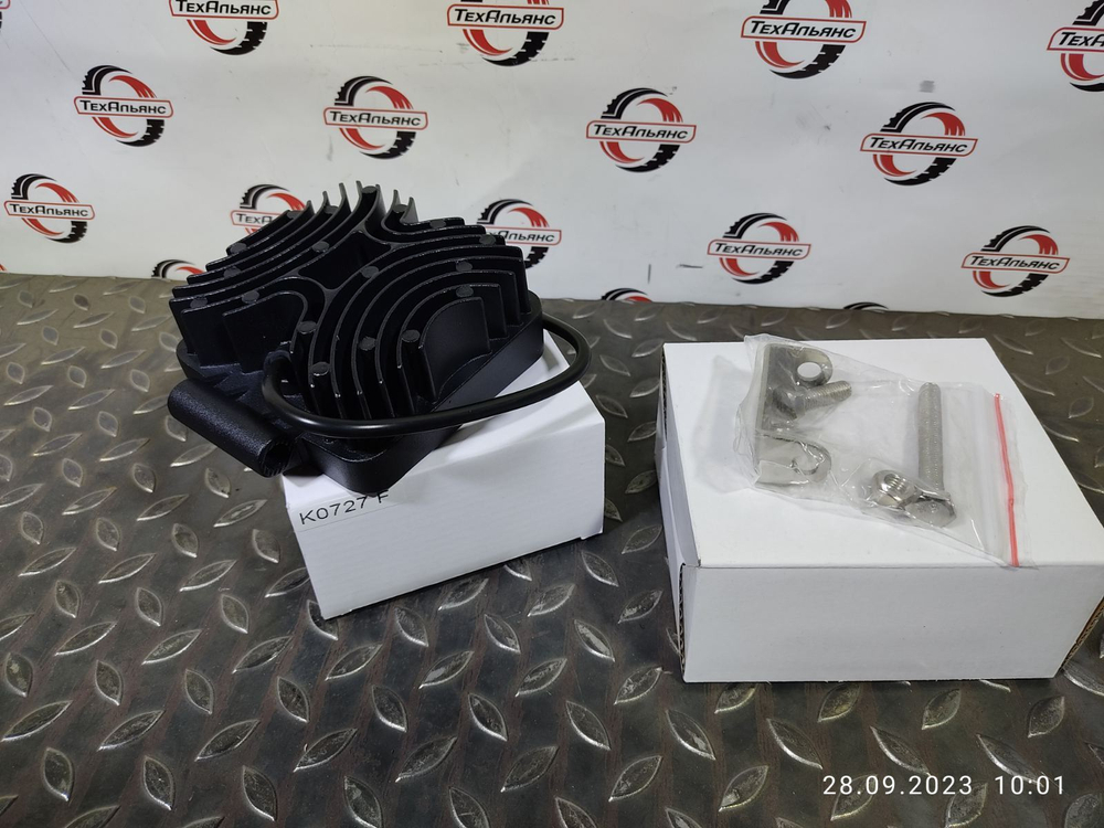 Фара рабочего освещения светодиодная DA1007-27W