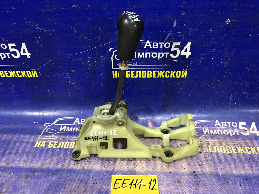 Селектор МКПП TOYOTA COROLLA 1999