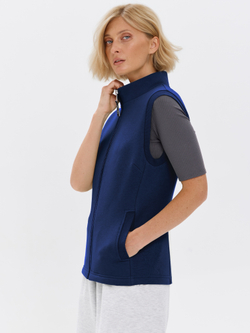 Жилет с начесом на молнии