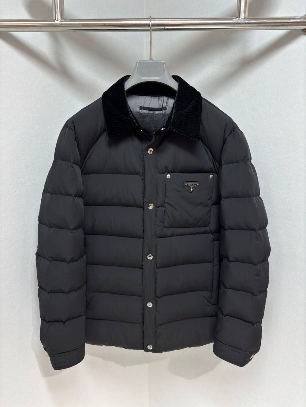 Пуховик Prada