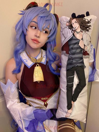 Мини дакимакура Кейске Баджи из Токийские мстители арт. M0922, 60х20 см