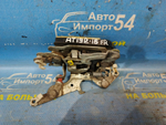 Замок двери передней правой TOYOTA CARINA 1993