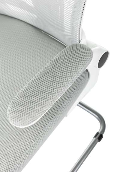 Кресло Бюрократ MC-W109 светло-серый TW-02 TW-20 полозья металл серебристый