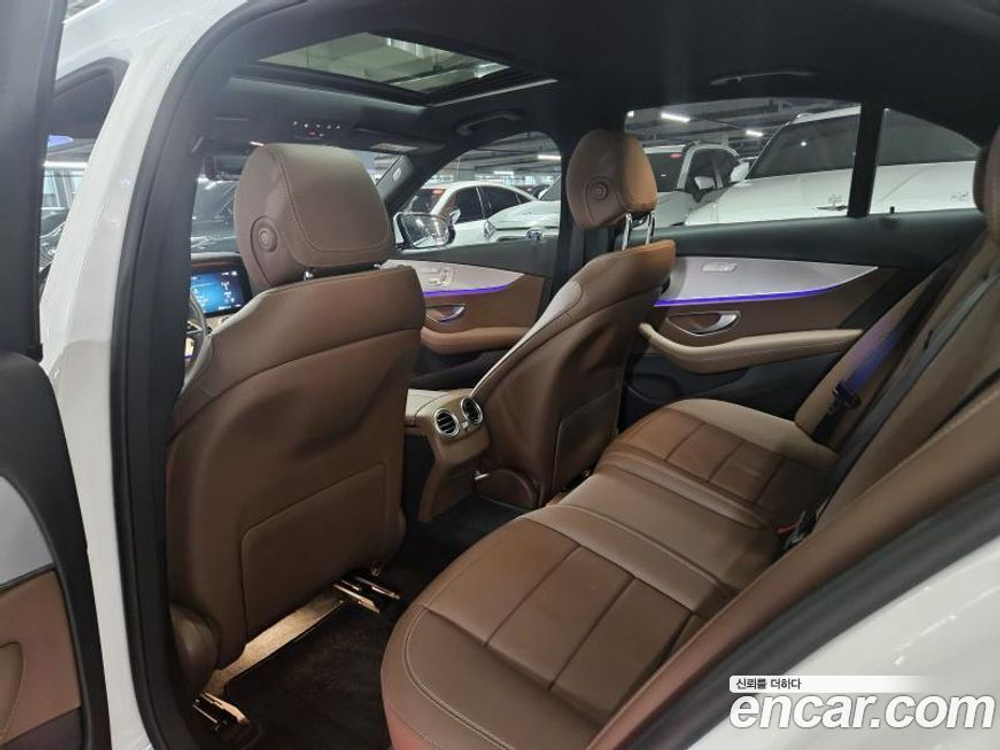 Mercedes-Benz E-Class W213 E250 Avangarde (01.2021)