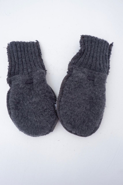 Варежки JOHA на 6/9 месяцев