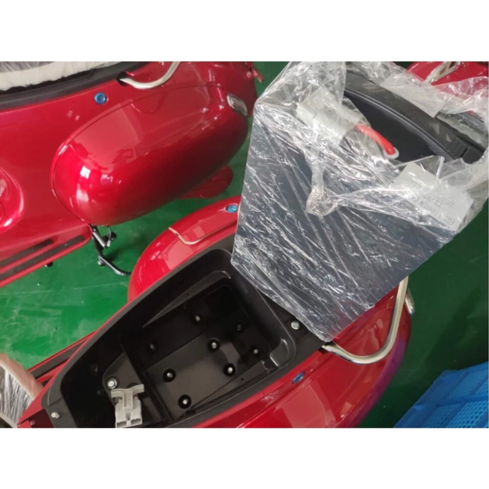 Электроскутер GreenCamel Vespa Style, 72V 3000W R12 быстросъем Красный