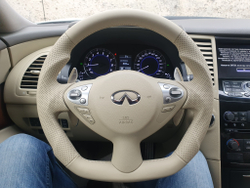 Руль ver.2 Infiniti FX37/FX50/FX30/QX70 бежевый
