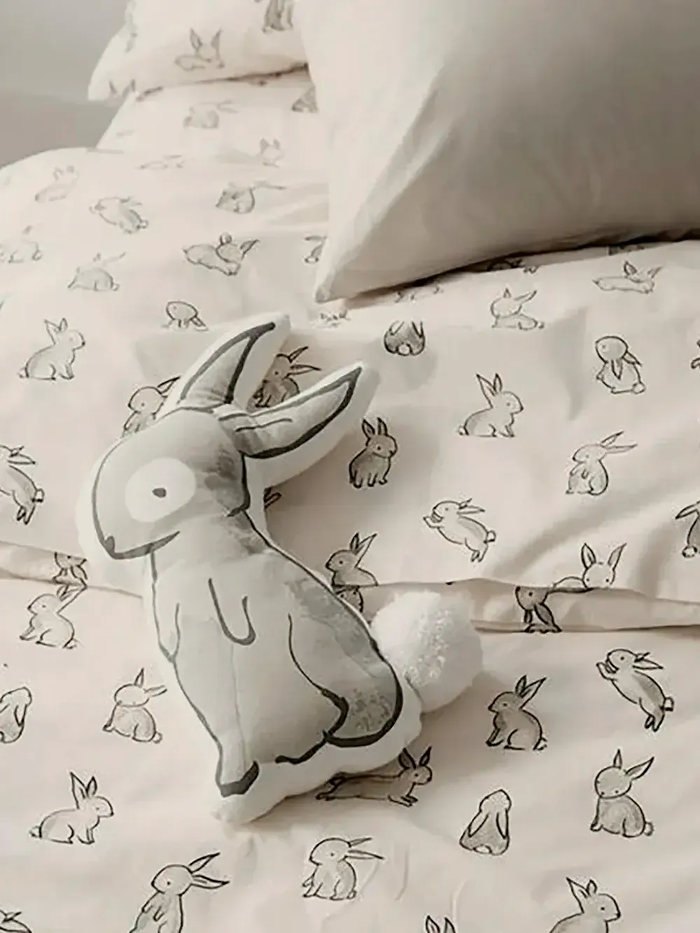 Декоративная наволочка с рюшами, оборками "Фландр" 70х70 см, 1 шт, без молнии