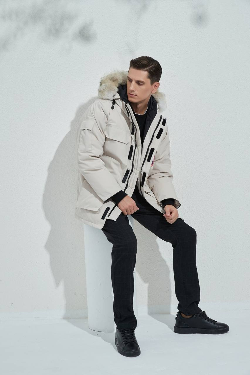 Бежевая парка Canada Goose Expedition