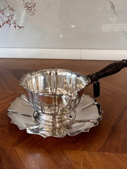 Посеребренный соусник на подставке