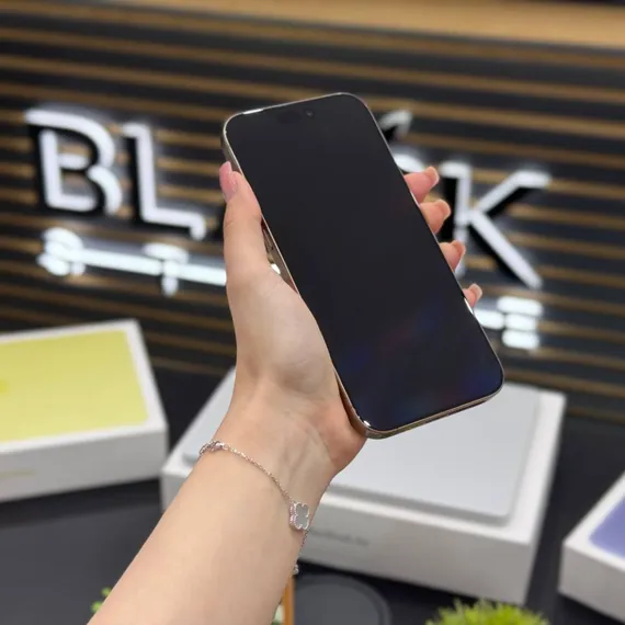 Б/У Телефон Apple IPhone 16 Pro Max 1Tb Desert Titanium 91% (GTDCL7RVY9)