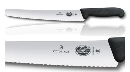 Нож Victorinox для хлеба и кондитерских изделий лезвие 26 см