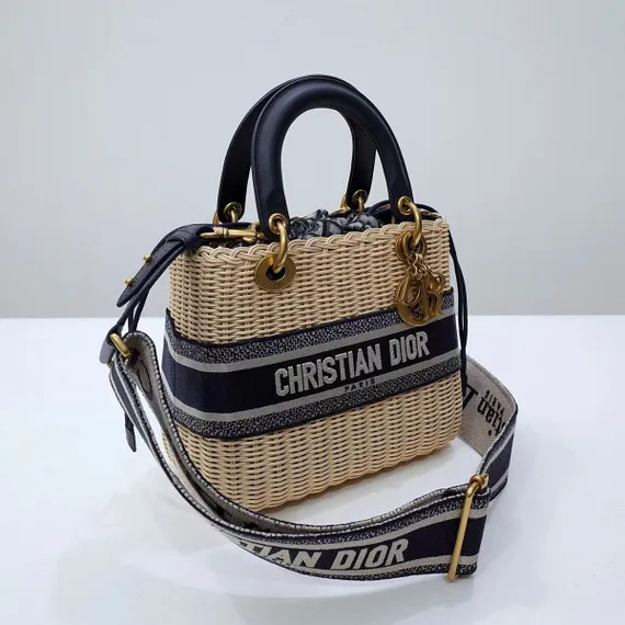 Сумка Dior Lady Dior, модель среднего формата синий/резедово-зеленый