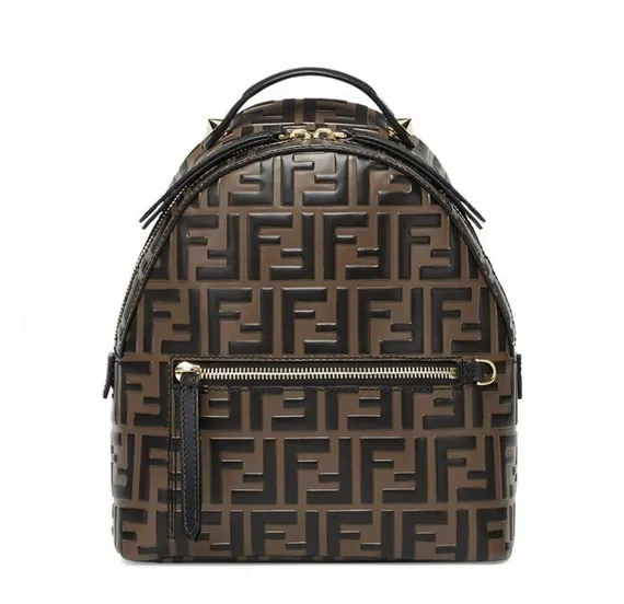 Мини-рюкзак Fendi из кожи с тисненым узором FF темно-коричневый