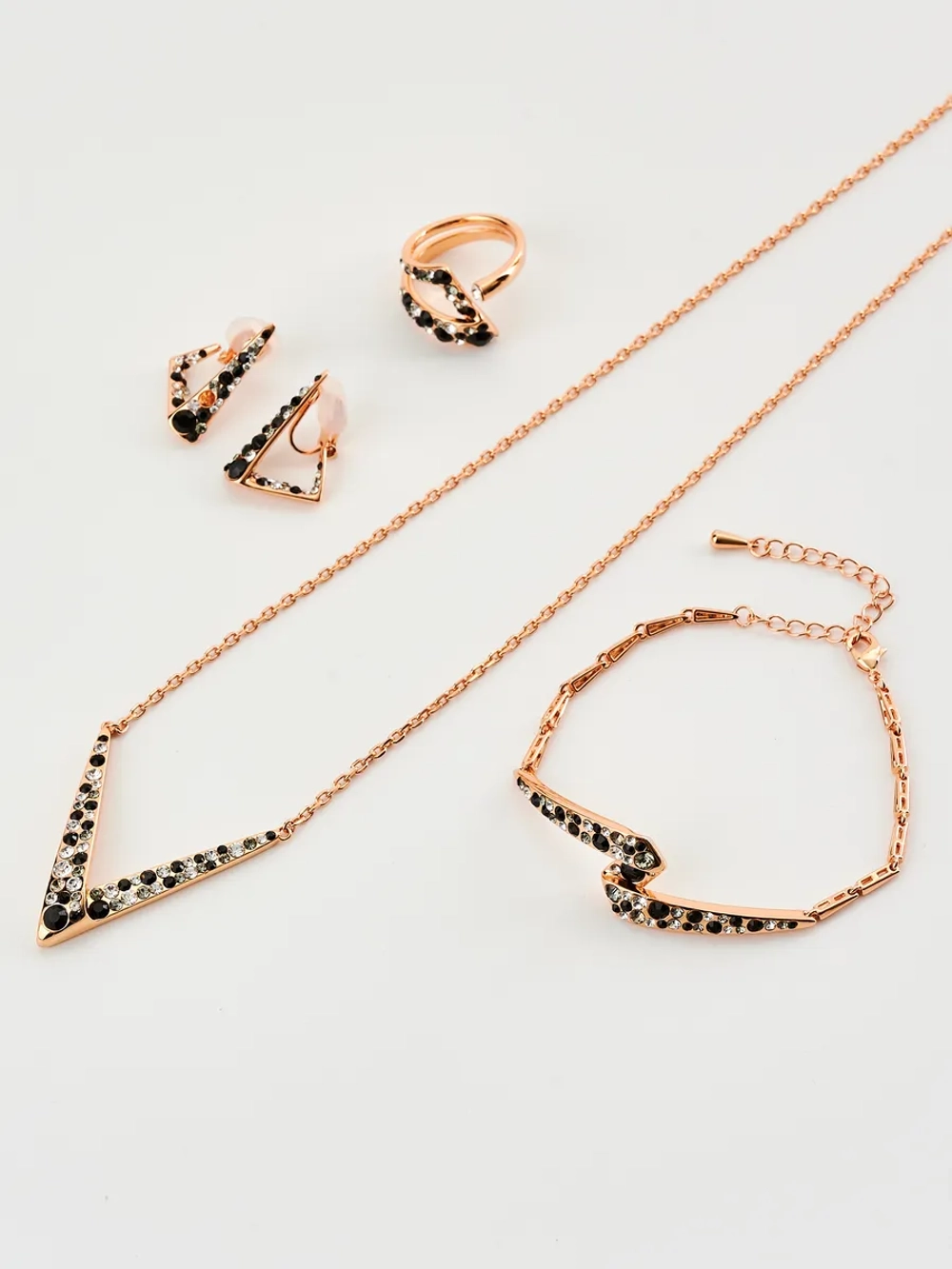 Браслет Молния с черными кристаллами Swarovski