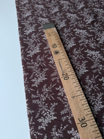 Фланель Грация на шоколадном фоне