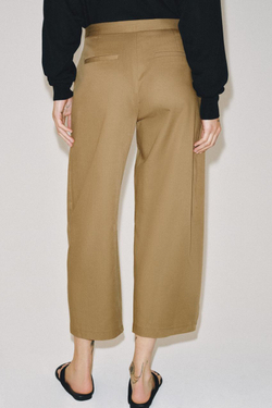 ZARA БРЮКИ С ЗАЩИПАМИ СПЕРЕДИ — ZW COLLECTION, РЫЖЕВАТО-КОРИЧНЕВЫЙ