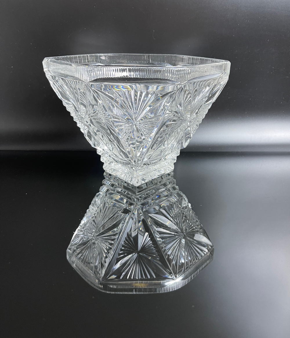 Конфетница хрустальная с декором, алмазная грань, винтаж СССР 1970-1990 год