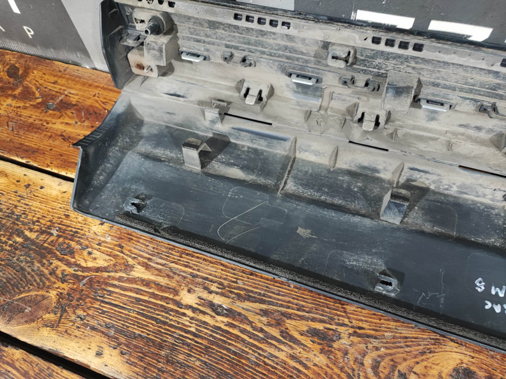 Накладка двери передней левой GAC M8 23-нв Б/У Оригинал 7155091CMV0100