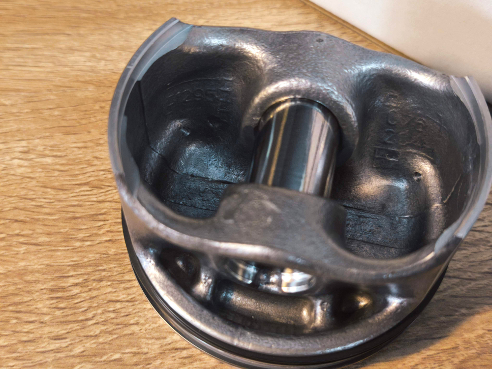 Комплект поршней с кольцами KS CFNA CLRA 1.6 L STD