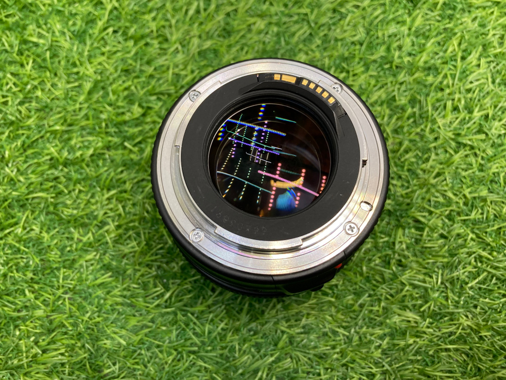 Canon EF 85mm 1.8 USM