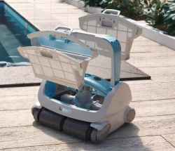Робот-пылесос для бассейнов длиной до 12м - дно/стены/ватерлиния - P500 ROBOTIC POOL CLEANER - Aquabot, Израиль