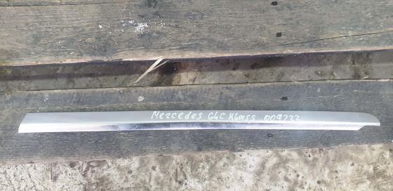 Молдинг стекла заднего правого Mercedes GLC (X253) 15-нв Б/У Оригинал A2536700222