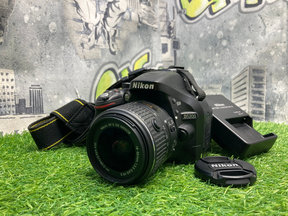 Nikon D5200 kit 18-55mm 3.200 кадров