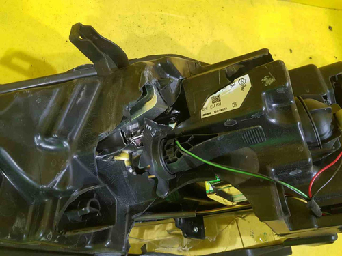 Битая Фара правая Nissan Qashqai J11 13-19 галоген