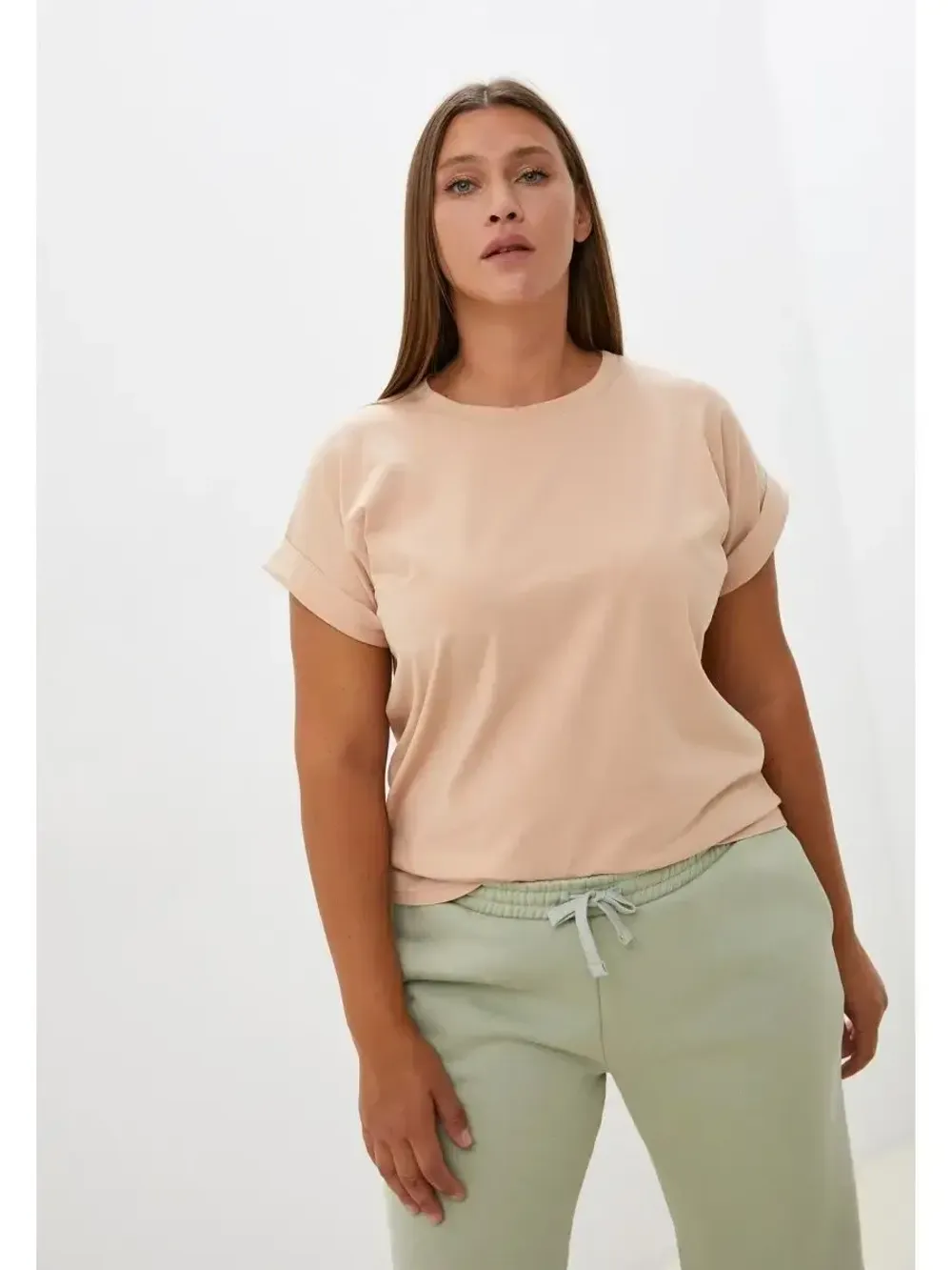 Футболка со спущенным рукавом