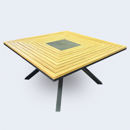 Стол обеденный ЭГМОНТ из тика 140x140