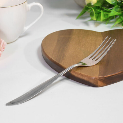 Вилка столовая "Вираж" М-14