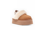 UGG Funkette Suede Platform Chestnut
