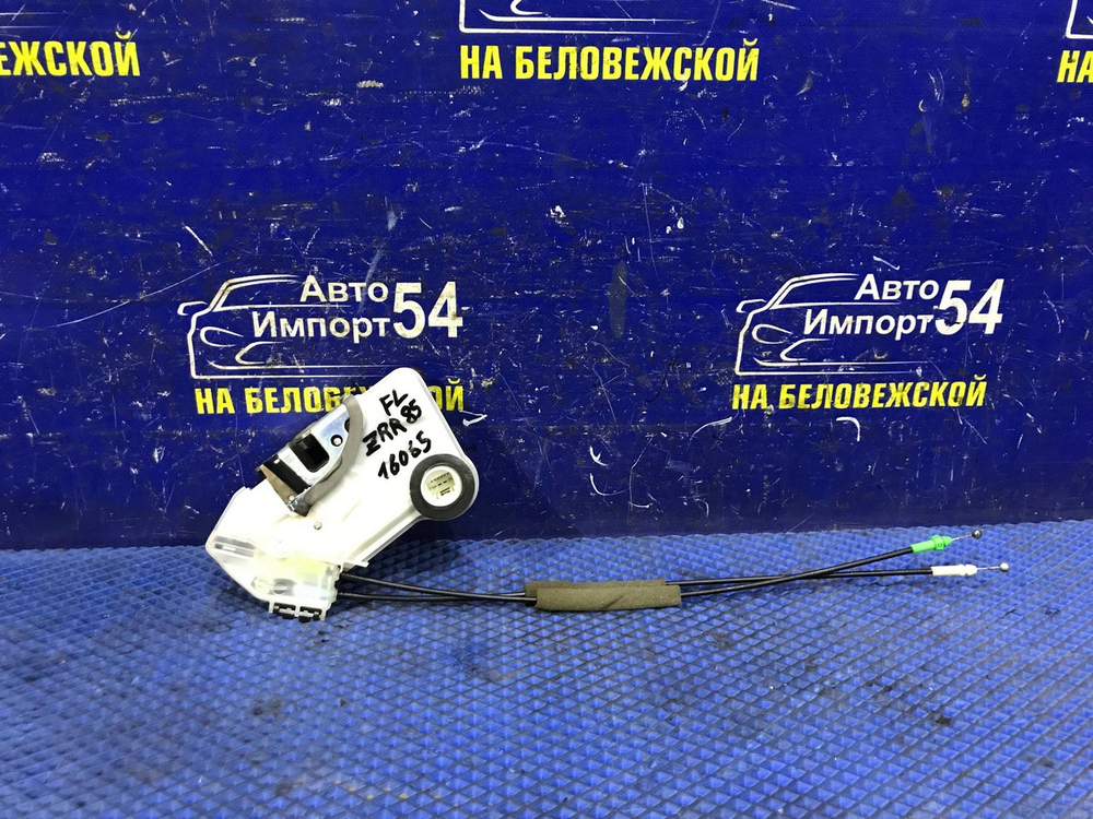 Замок двери передней левой TOYOTA VOXY 2014-2021