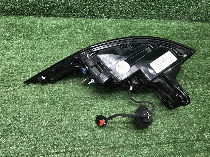 Фонарь правый внешний Geely Monjaro (2021-н.в.)