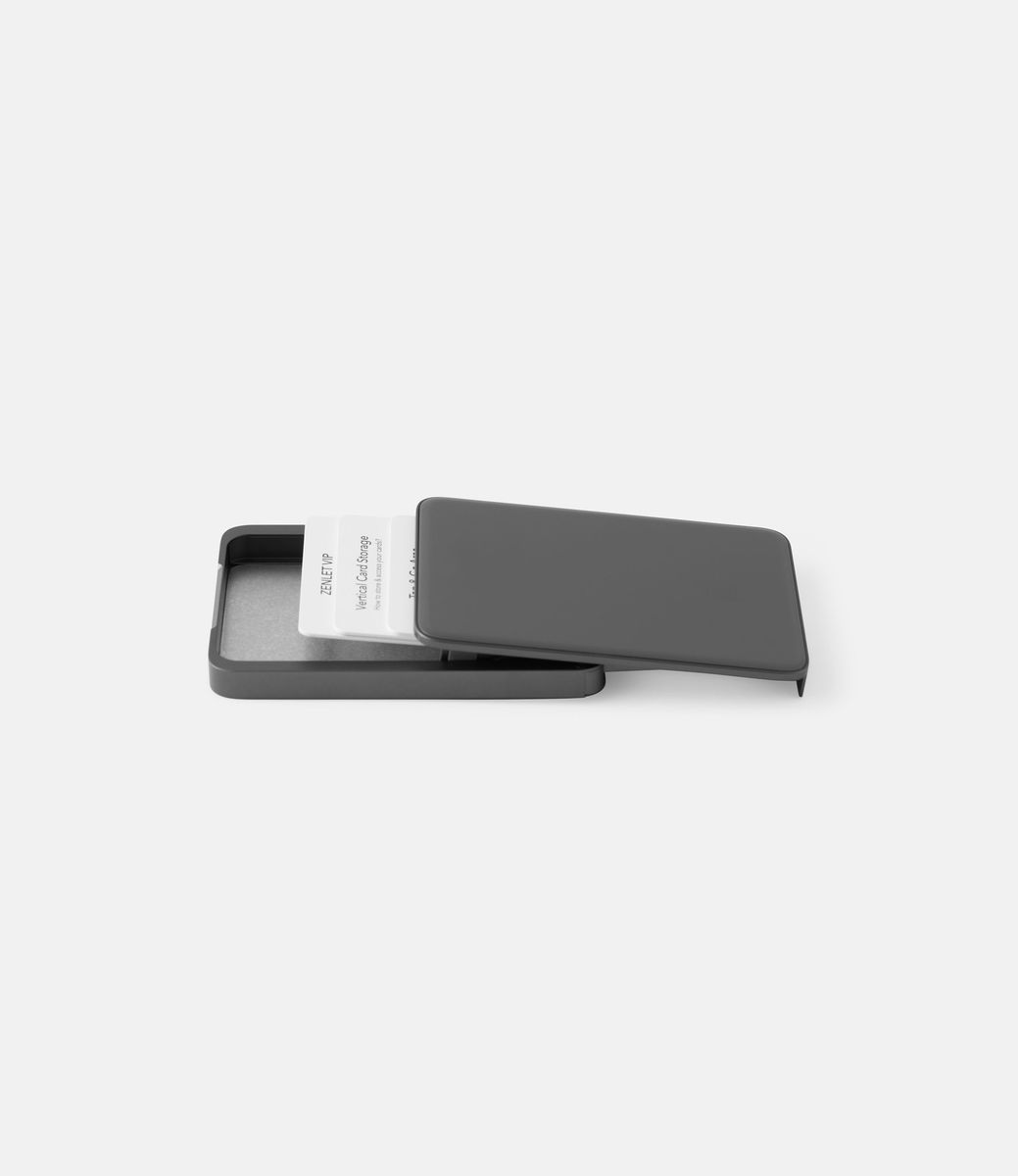 Zenlet Wallet 3 Space Gray — картхолдер из алюминия