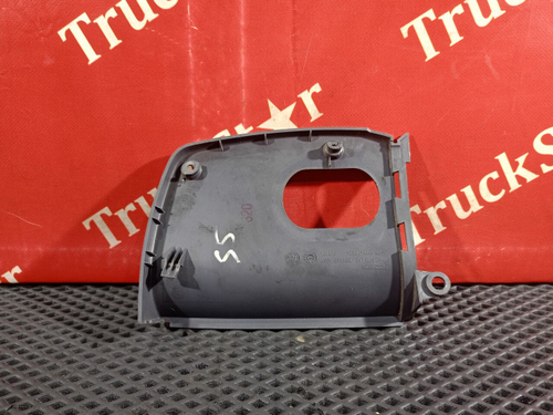 Накладка на торпедо левая