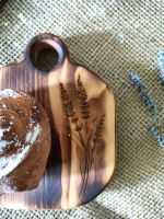 Доска разделочная из дерева сервировочная