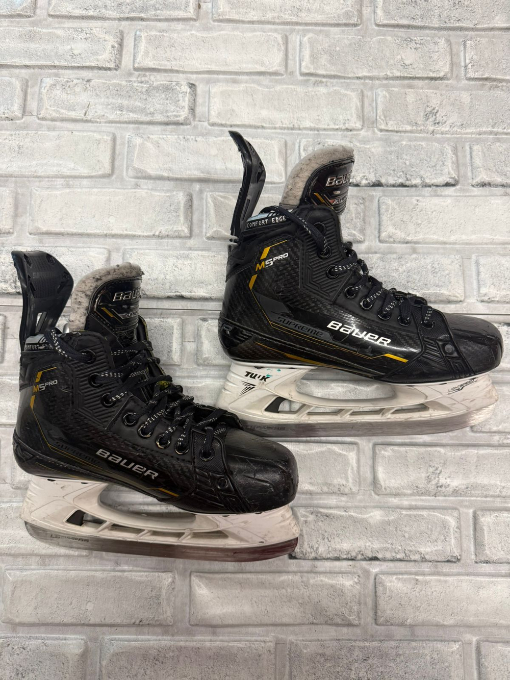 Bauer supreme m5 pro JR 4 FIT1 (EUR 37.5)