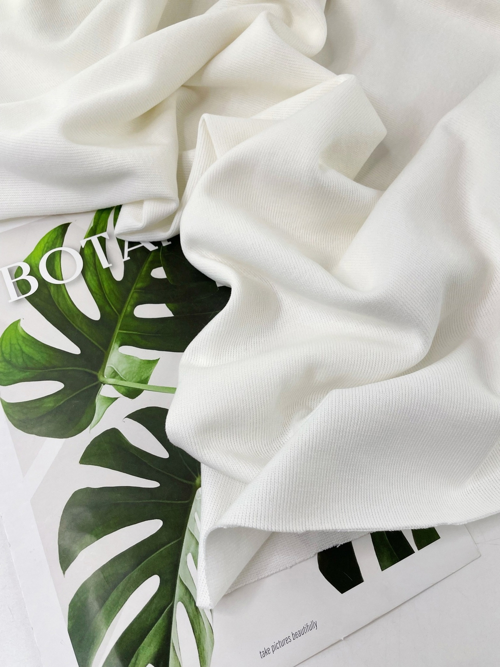 МОЛОКО - Легкий вязаный трикотаж ТРОЯ (1301 Маша)