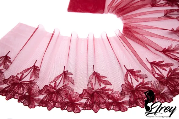 05-139 Вышивка на неэл. сетке 24 см, темно-красный (правая)