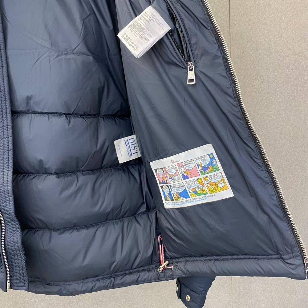 Пуховик Moncler