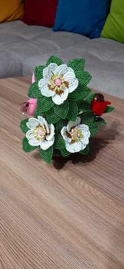 Цветы из бисера 15см